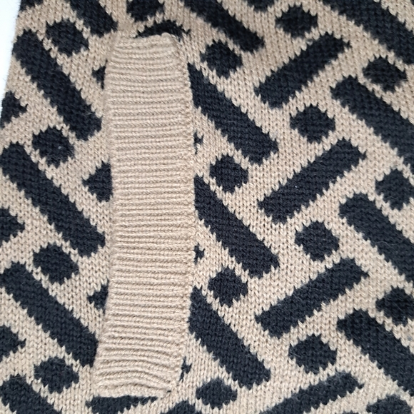 Carolyn Taylor Black and Tan Geometric Cardigan Women's XL #44 - Picture 9 of 10